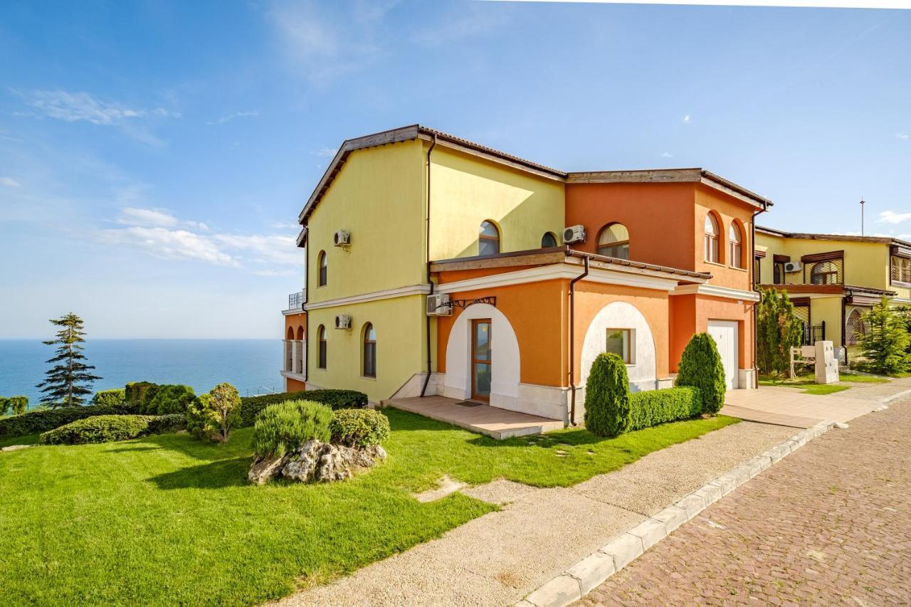 Lighthouse Luxe Estate Apart & Villas Балчик Екстер'єр фото